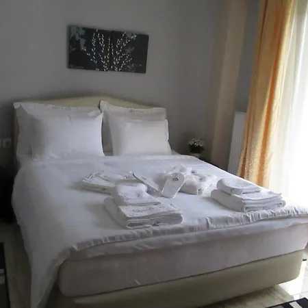 Kyknos De Luxe & 4* Castória