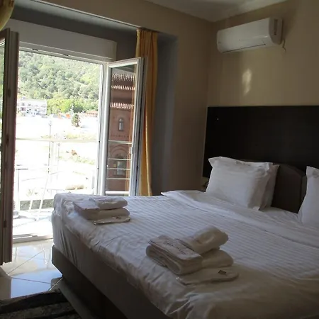 Kyknos De Luxe & 4* Castória