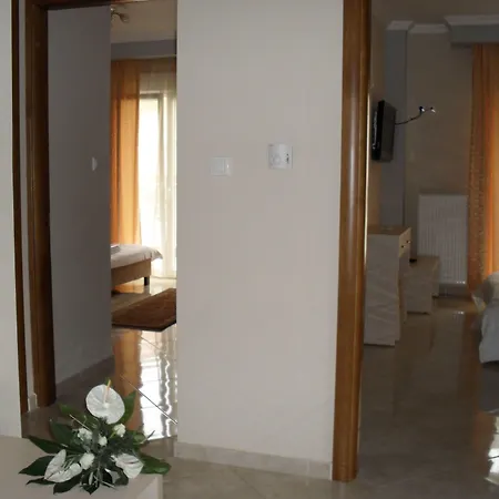 Kyknos De Luxe & 4* Castória