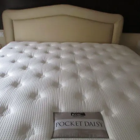 Kyknos De Luxe & 4* كاستوريا