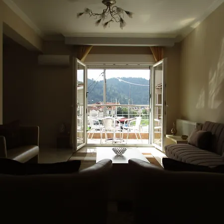 Casa de hóspedes Kyknos De Luxe & 4*