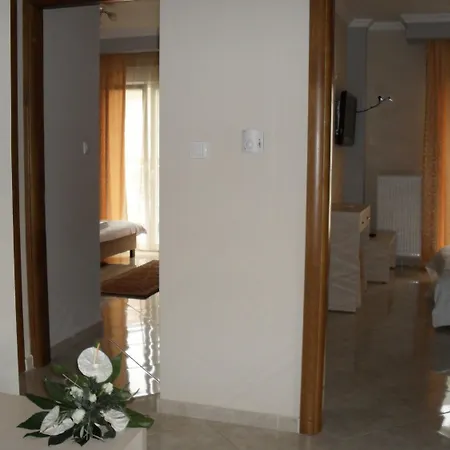 Kyknos De Luxe & بيت ضيافة