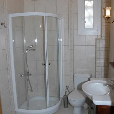 Kyknos De Luxe & 4* كاستوريا