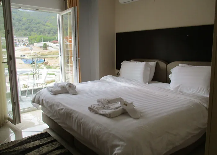 בית הארחה Kyknos De Luxe & קסטוריה