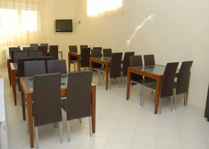 בית הארחה Kyknos De Luxe &