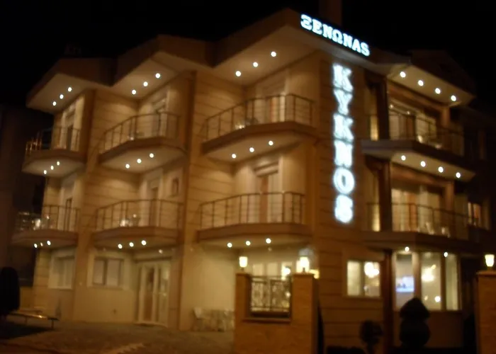 Kyknos De Luxe & בית הארחה קסטוריה