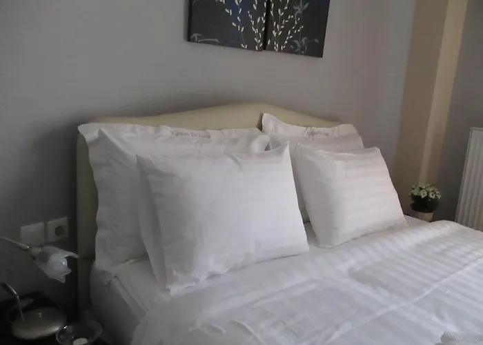 Kyknos De Luxe & 4* Кастория